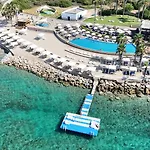 Karpaz Gate Marina 4* Agia Trias