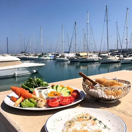 Karpaz Gate Marina Üdülőközpont Ayia Trias