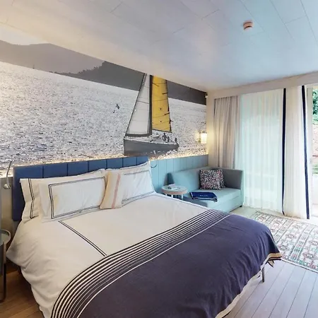 Üdülőközpont Karpaz Gate Marina 4*