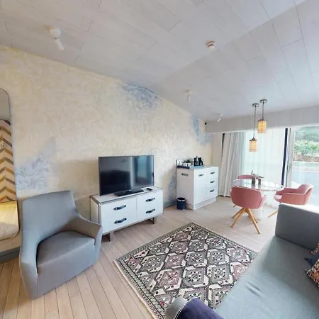 度假村 Karpaz Gate Marina 4*