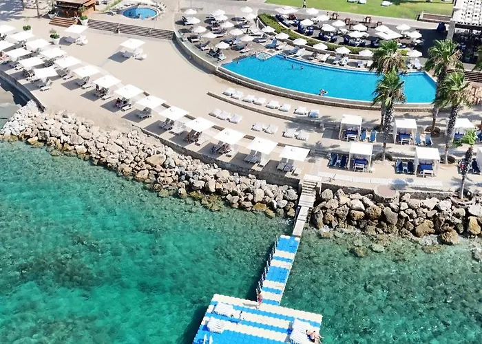 Karpaz Gate Marina 4* Agia Trias